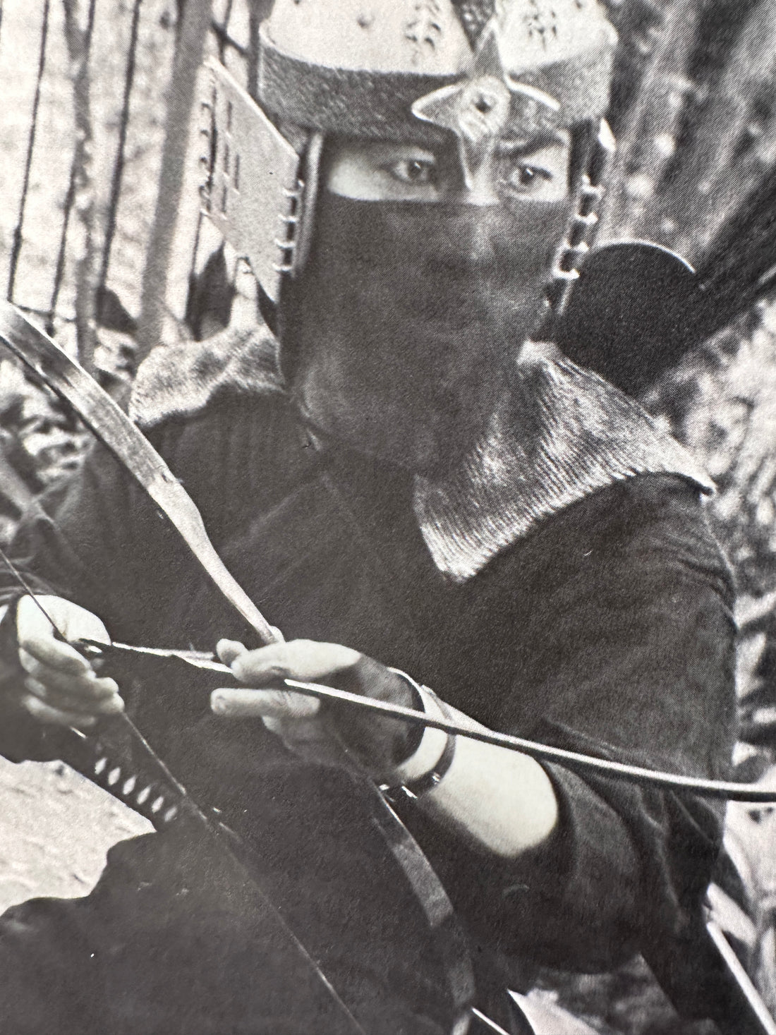 Sho Kosugi Autographed "INSIDE KUNG FU" October 1985 VG
